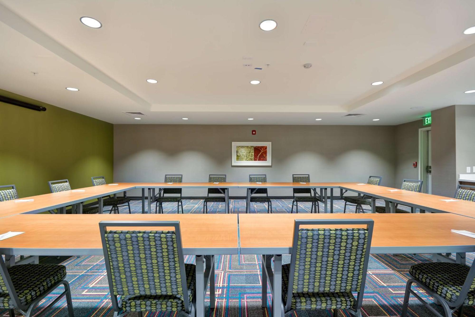Home2 By Hilton 3* Livermore